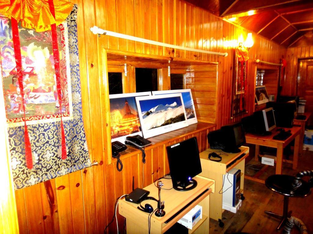 Lukla Airport Resort Lukla Exterior photo