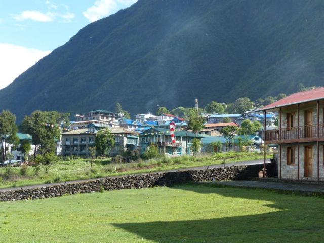 Lukla Airport Resort Lukla Exterior photo